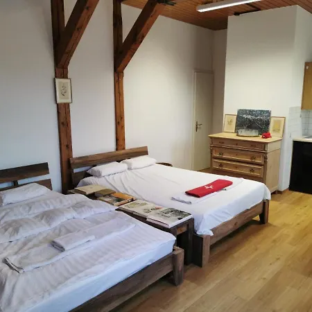Lägenhet Simple 36m2 In The Center Of Private Parking Small Bathroom Burgdorf