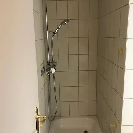 Simple 36m2 In The Center Of Private Parking Small Bathroom Apartamento *