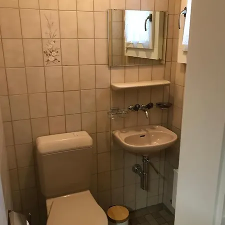 Simple 36m2 In The Center Of Private Parking Small Bathroom Burgdorf